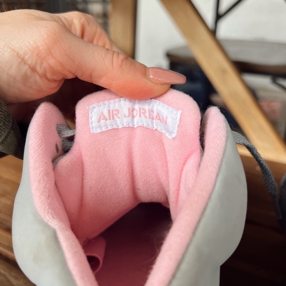 Jordan 5 Retro Stealth size 5.5 - Picture 3 of 6